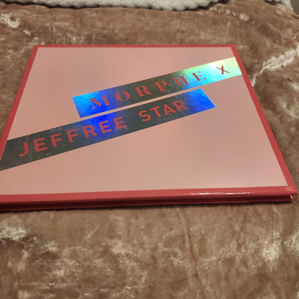 Morphe x Jeffree Star Pink Eyeshadow Palette